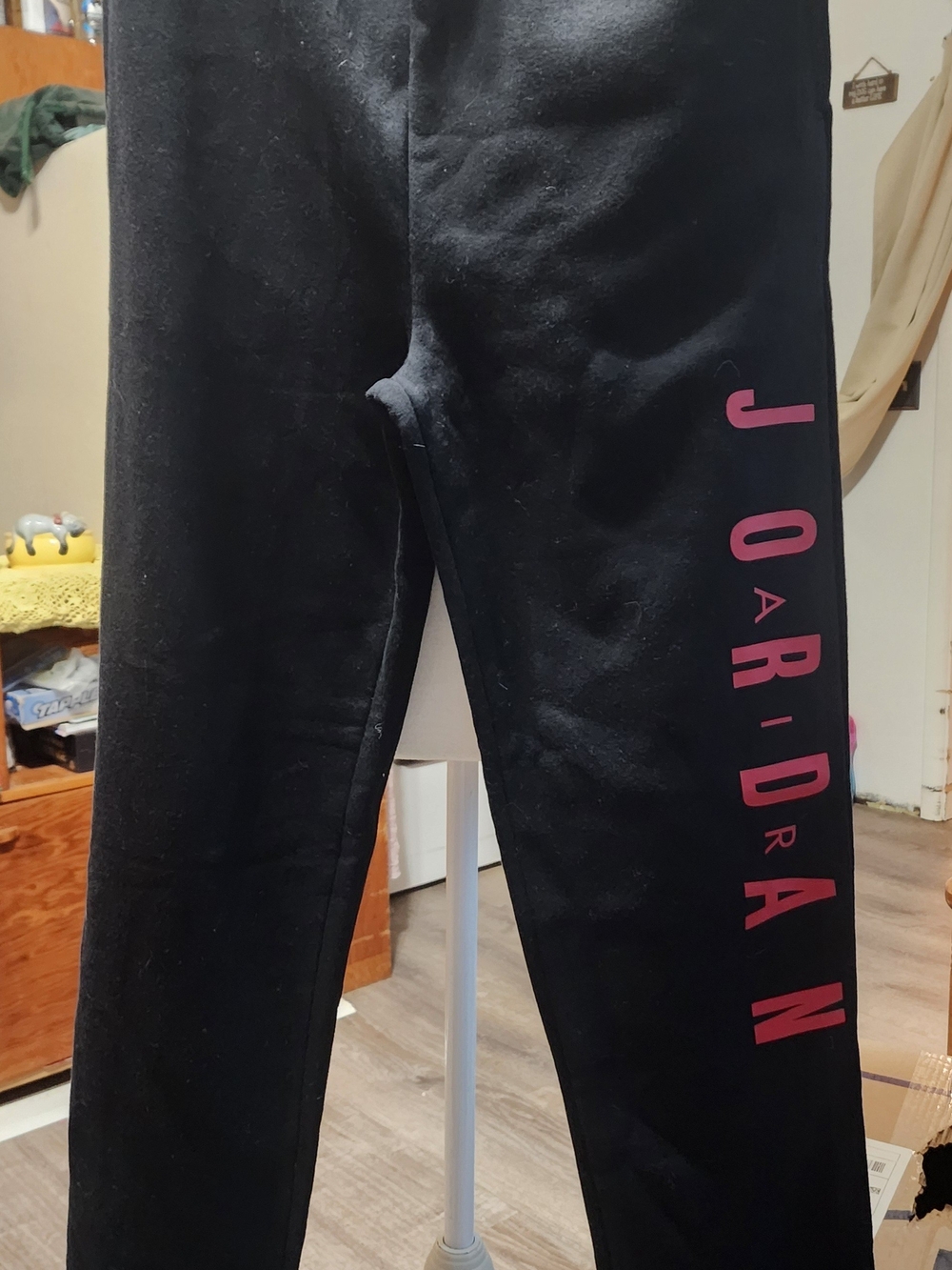 Jordan Kids Black Sweatpants with Pink Vertical Logo Sz Xl NWT